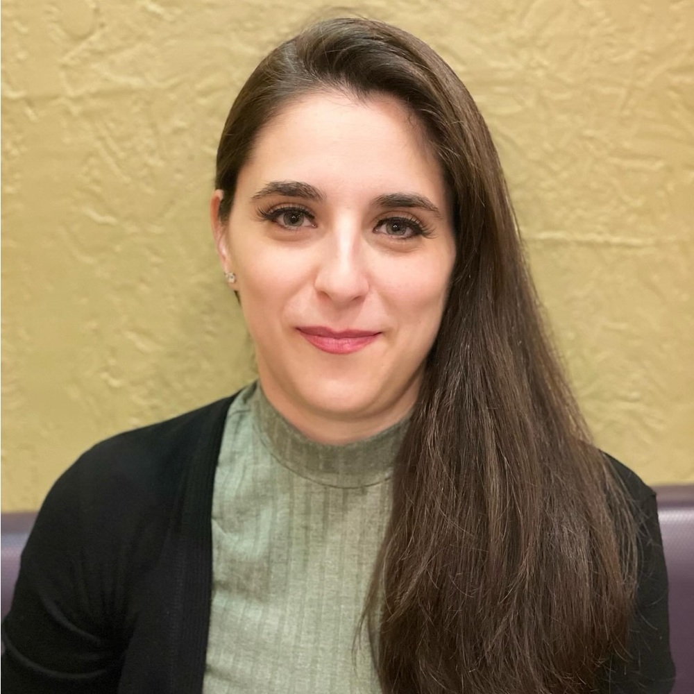 Meet your Posher, Luciana
